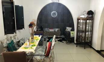 Imagem 4: Casa para venda possui 302 metros quadrados com 6 quartos em Grageru - Aracaju