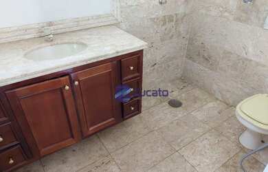 Imagem 4: Casa com 5 dormitórios para alugar, 500 m² por R$ 3.500,00/mês - Fabrício - Uberaba/MG