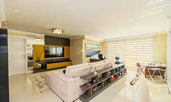 Imagem 2: Apartamento à venda 3 Quartos, 3 Suítes, 3 Vagas, 237m² de área total e 171m² de área priv