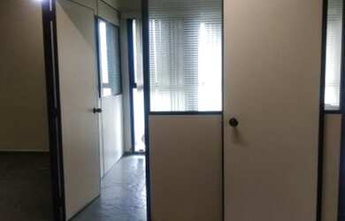 Imagem 6: Prédio no Centro Comercial em Alphaville