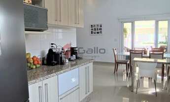 Imagem 3: Casa térrea a venda no condomínio Bosque dos Cambaras em Valinhos, São Paulo