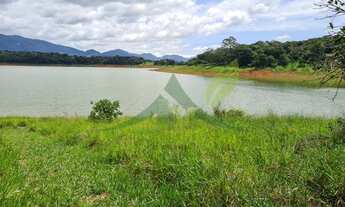 Imagem 2: Chácara à Venda na Represa de Piracaia - Saída Exclusiva para água