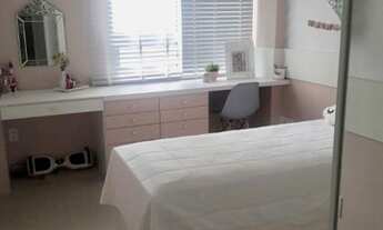 Imagem 4: Plaza Athenee, 13 de Julho, Lado da Sombra