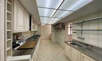 Imagem 6: Apartamento para venda possui 360 metros quadrados com 4 quartos em Copacabana - Rio de Ja