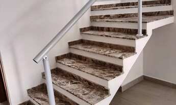 Imagem 3: Belíssimo sobrado para venda possui 151 metros, com 3 quartos em Jardim Rio das Pedras - C