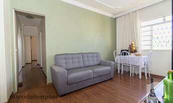 Imagem 2: Apartamento à Venda - Sagrada Família, 2 Quartos, 56 m²