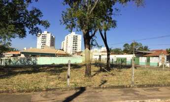 Imagem: 4 Terrenos em excelente localização