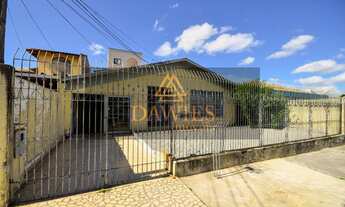 Imagem 3: Casa para venda possui 180 metros quadrados com 4 quartos em Cajuru - Curitiba - PR