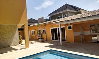 Imagem 2: Casa de condomínio para venda tem 220 metros quadrados com 4 quartos