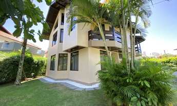 Imagem 2: Aluguel de Temporada e Venda! Casa de 04 dorm, com piscina em excelente localização, confi