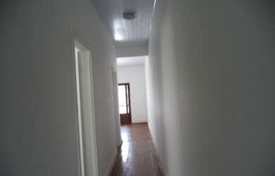 Imagem 4: Imóvel comercial para aluguel possui 150 metros quadrados com 4 quartos