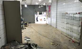 Imagem 3: Ponto comercial/Loja/Box para aluguel e venda possui 170 metros quadrados