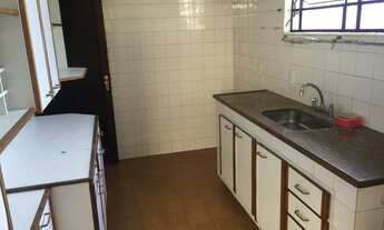 Imagem 7: Casa de condomínio para venda possui 263 metros quadrados com 3 quartos