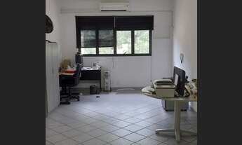 Imagem 4: Escritório para aluguel possui 27 metros quadrados com 1 quarto em Vila Assunção - Santo A