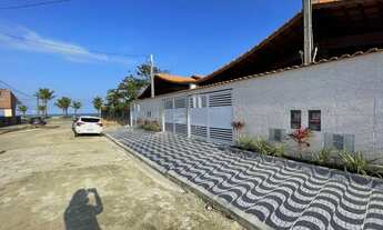 Imagem 2: Casa com piscina à venda em Mongaguá - SP