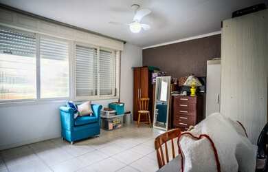 Imagem 6: Porto Alegre - Casa Padrão - Sarandi