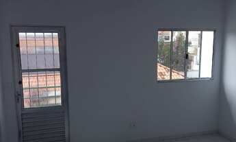 Imagem 4: Prédio inteiro - 4 boas casas de 2 dorm. - 1 sala comercial - todos alugados - Vila Prude