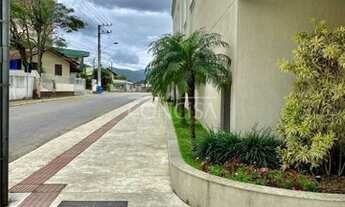 Imagem 4: APARTAMENTO COM UMA PEQUENA VISTA PARA O MAR