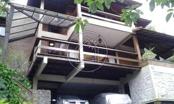 Imagem: Casa em condomínio de alto padrão em Itaipu