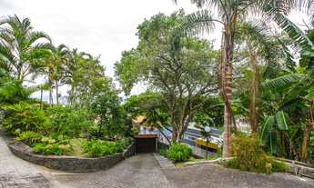 Imagem 6: Casa com 4 dormitórios, linda vista para o mar em Sambaqui - Florianópolis - SC