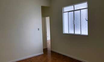 Imagem 4: Apartamento para aluguel possui 56 metros quadrados com 2 quartos em Centro - Juiz de Fora