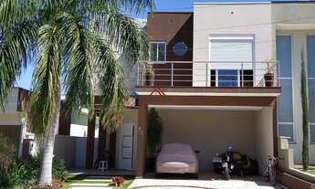 Imagem 2: Sobrado, piscina, Yucatan Paulínia, com projeto moderno de entrada e escada com pé direito