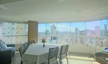 Imagem 4: Apartamento á 200 m da praia, com suíte master banheira e closet