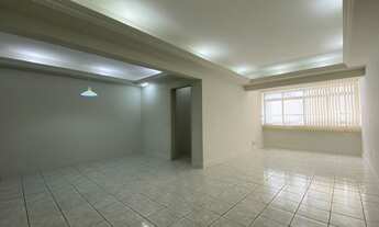 Imagem 2: Apartamento grande com 3 quartos, mais dependência na rua dos Navegantes em Boa Viagem