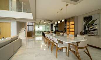 Imagem: Duplex Mobiliado com 328 m2, 4 suítes