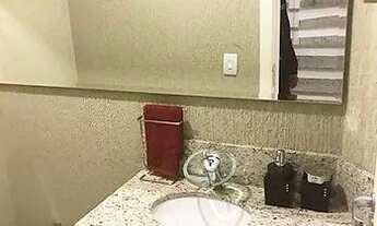 Imagem 4: Sobrado para venda possui 174 metros quadrados com 3 quartos em Santa Felicidade - Curitib