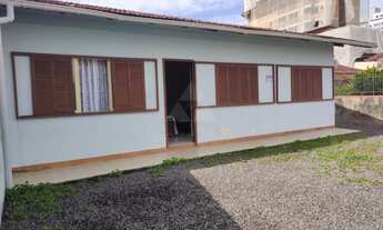 Imagem 2: CASA À VENDA COM 3 DORMITÓRIOS, 90m², R$1.100.000,00, BAIRRO CENTRO, BARRA VELHA, SANTA CA