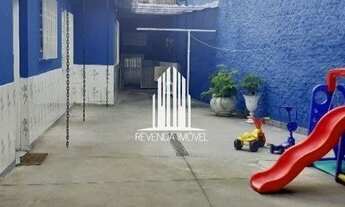 Imagem 7: Área construída 190m² Quartos 2 Banheiros 2 Vagas na garagem 3 Detalhes do imóvel Armários