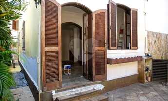 Imagem 4: Oportunidade Imperdível! Casarão Triplex bem localizado!