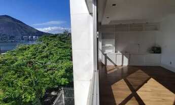 Imagem 3: Apartamento Reformado ! Vista Lagoa ! Impecável ,pronto morar próximo ao Clube Caiçaras