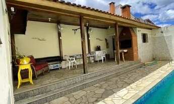 Imagem 2: Casa no Campolim com 3 suítes e piscina