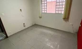 Imagem 2: CASA INDEPENDENTE COM CHURRASQUEIRA E EDÍCULA