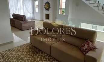 Imagem 3: Belíssimo sobrado com 3 suítes uma delas com closet e hidro