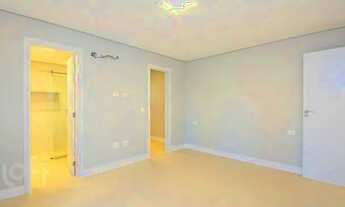 Imagem 7: Apartamento com 204m² de área útil, sala ampla, 4 dormitórios sendo 3 suítes, 3 vagas