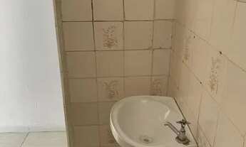 Imagem 7: Casa térrea com 02 dormitórios, sala, cozinha, banheiro e área de serviço - com 01 vaga de