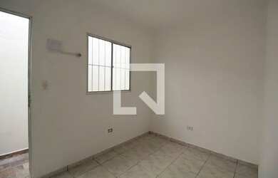 Imagem 3: Casa para Aluguel - Vila Jacuí, 1 Quarto, 35 m2