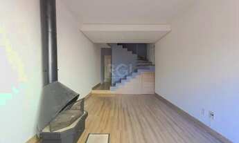 Imagem 7: Excelente casa em condomínio em ótima localização no bairro, possui 3 dormitórios sendo um