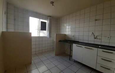 Imagem 4: Apartamento com 2 quartos para alugar por R$ 950.00, 42.69 m2 - SITIO CERCADO - CURITIBA/P