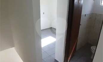 Imagem 7: Sobrado com 03 dorms., 01 suíte, 03 vagas, lavabo, 02 banheiros e dependência de empregada