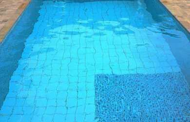 Imagem 2: CASA COM 3 QUARTOS, PISCINA E CHURRASQUEIRA EM ITANHAÉM