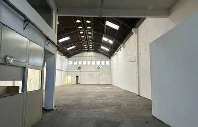 Imagem 5: CORDOVIL ALUGO GALPÃO 600 m2