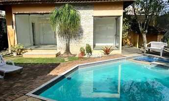 Imagem: Casa com 4 Quartos à Venda, 375 m² por