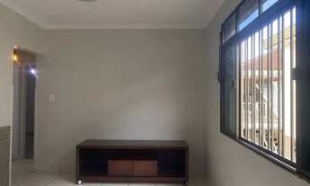 Imagem 2: Apartamento em Santos, no Campo Grande; 02 dormitórios; reformado; 1º andar; vaga demarcad