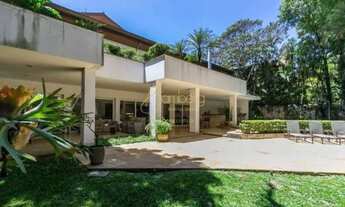 Imagem 4: Espetacular, amplo e em condomínio. Confira!