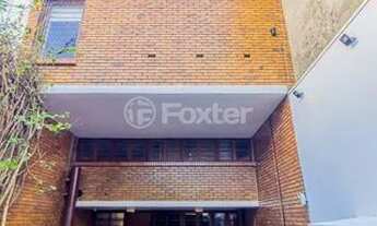 Imagem 6: Sobrado para venda tem 240 metros quadrados com 2 quartos em Menino Deus - Porto Alegre