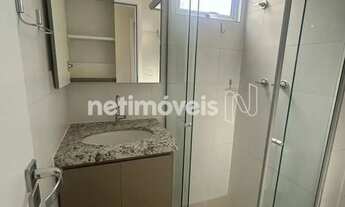 Imagem 6: Excelente apartamento, com 56 m²;. 02 quartos com armários, piso em laminado, sendo 01 suí